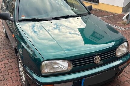 VW Golf 145.000 km 1.800 &euro; Weimar 99425