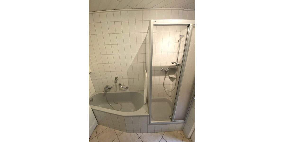 Doppelhaushälfte Ohrdruf - 4 Zimmer, 95 m&sup2;, 115.000&euro; | Angebot:25772408