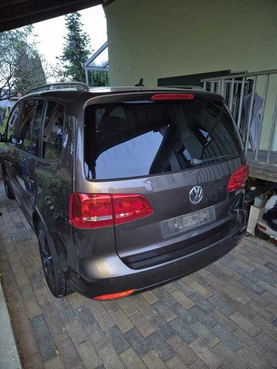 VW Touran 135.000 km 5.600 € Erfurt 99084