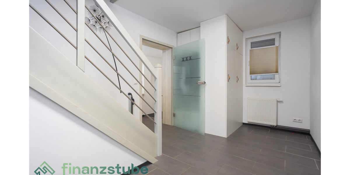 Einfamilienhaus Klettbach - 9 Zimmer, 234 m&sup2;, 399.000&euro; | Angebot:23129156