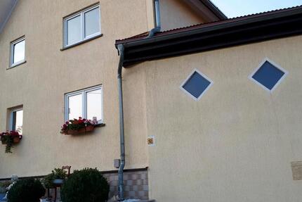 Haus Drei Gleichen - 200.000&euro; | Angebot:24833277