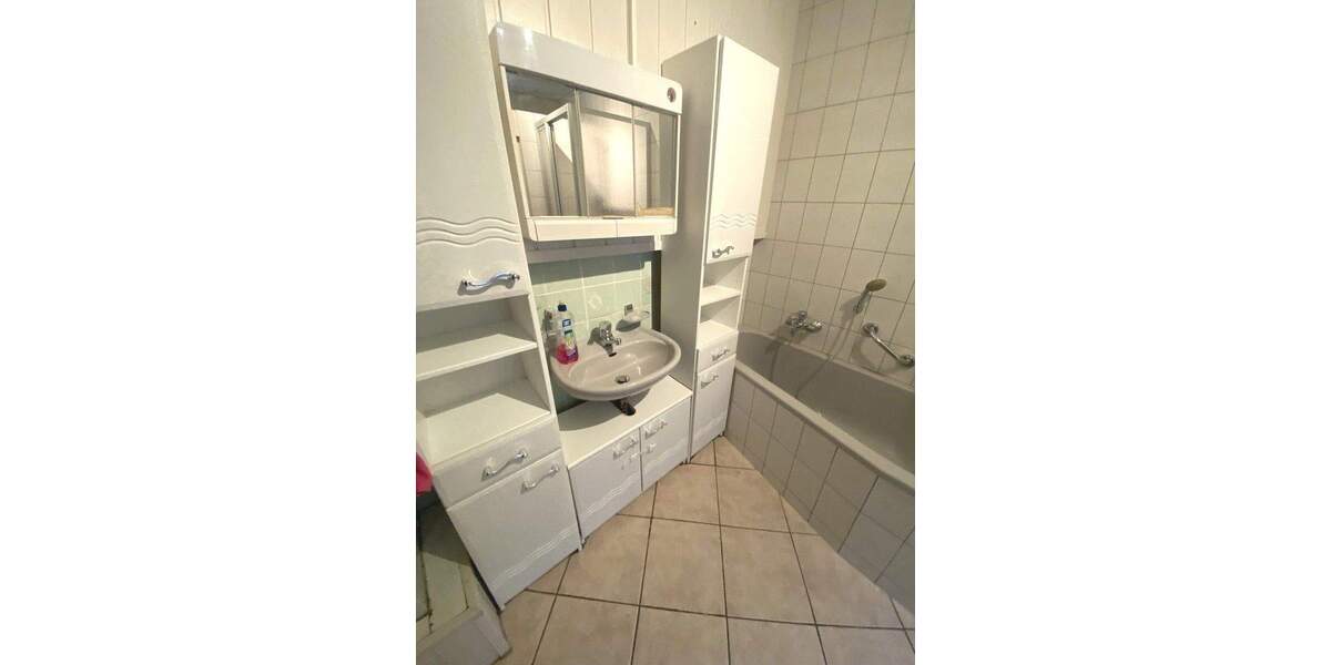 Doppelhaushälfte Ohrdruf - 4 Zimmer, 95 m&sup2;, 115.000&euro; | Angebot:25772408