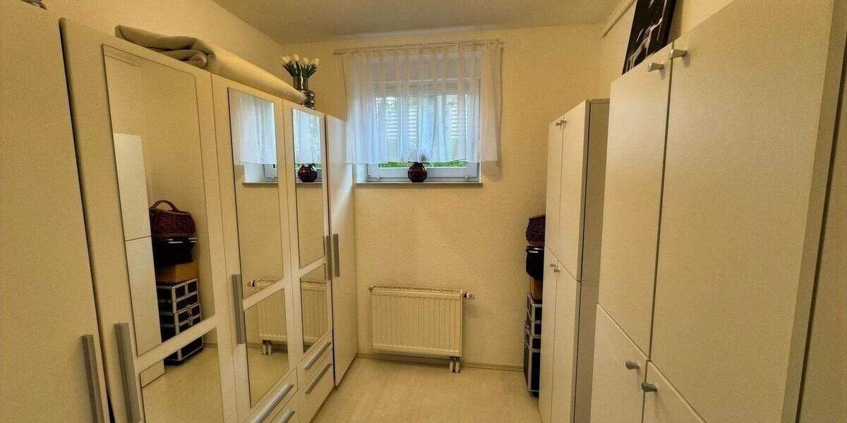 Doppelhaushälfte Drei Gleichen - 5 Zimmer, 120 m&sup2;, 195.000&euro; | Angebot:25686663