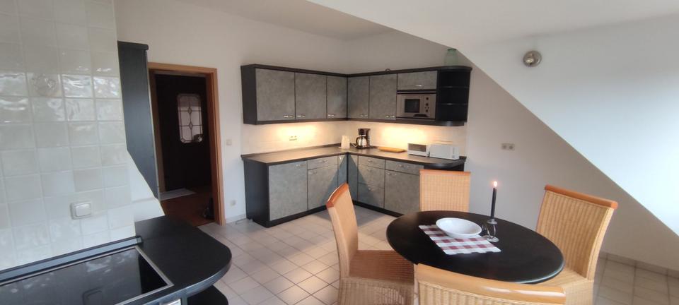 Dachgeschoßwohnung Erfurt Johannesvorstadt - 2 Zimmer, 90 m&sup2;, 1.350&euro; | Angebot:27637968