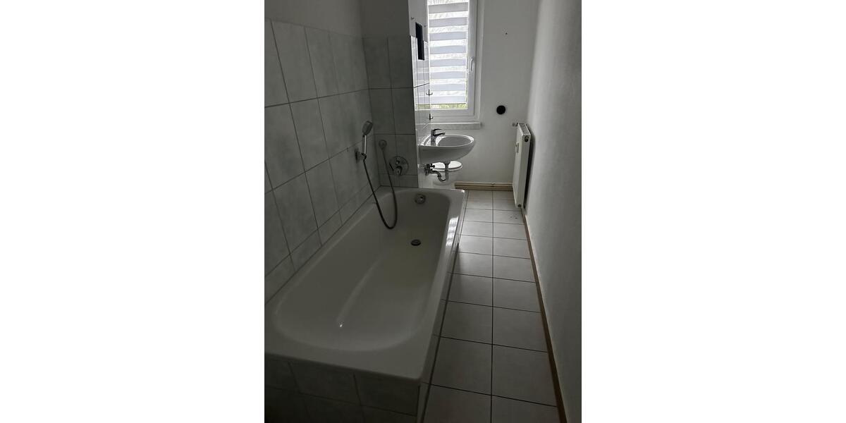 Etagenwohnung Drei Gleichen - 2 Zimmer, 47 m&sup2;, 300&euro; | Angebot:25231642