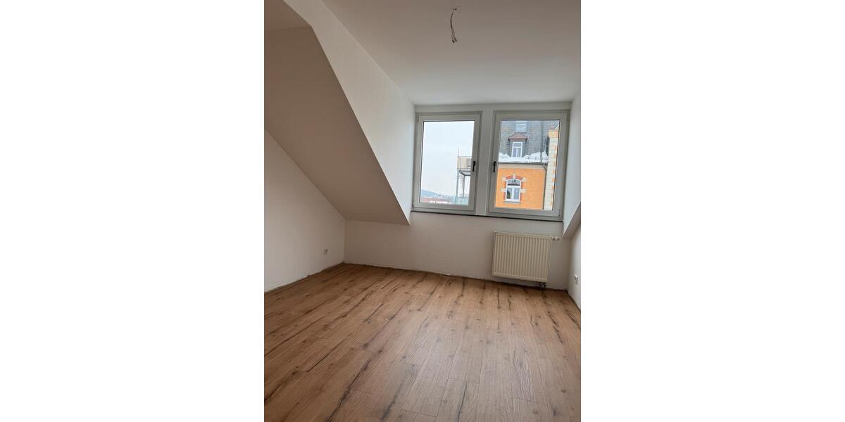 Dachgeschoßwohnung Erfurt Daberstedt - 3 Zimmer, 83 m&sup2;, 950&euro; | Angebot:24573486