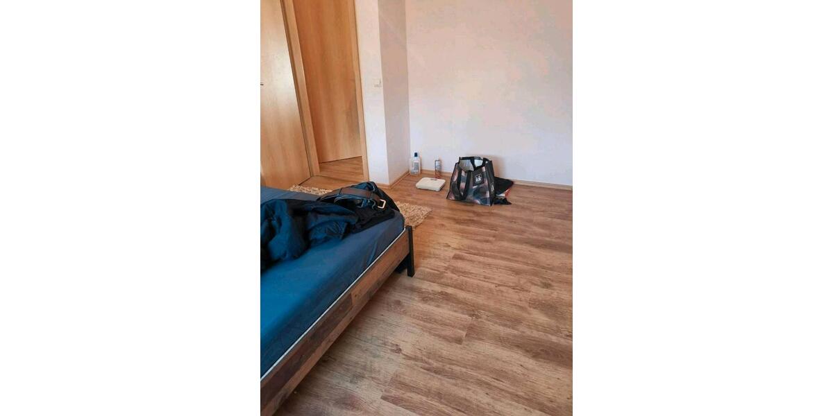 Etagenwohnung Erfurt Hohenwinden - 4 Zimmer, 75 m&sup2;, 188.000&euro; | Angebot:26949723