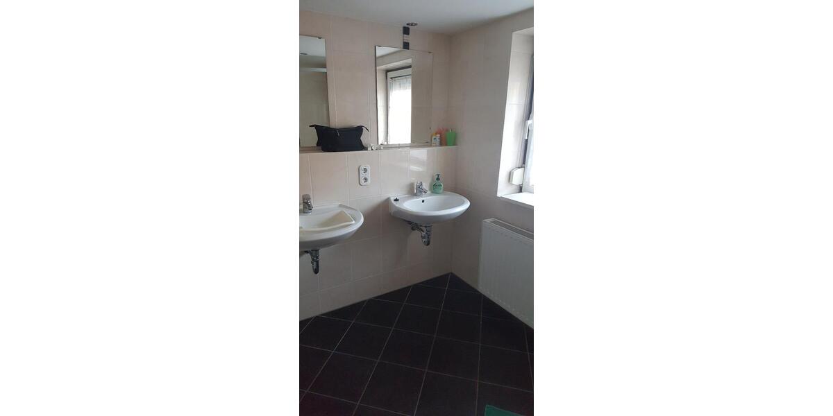 Einfamilienhaus Am Ettersberg - 4 Zimmer, 104 m&sup2;, 750&euro; | Angebot:27624817