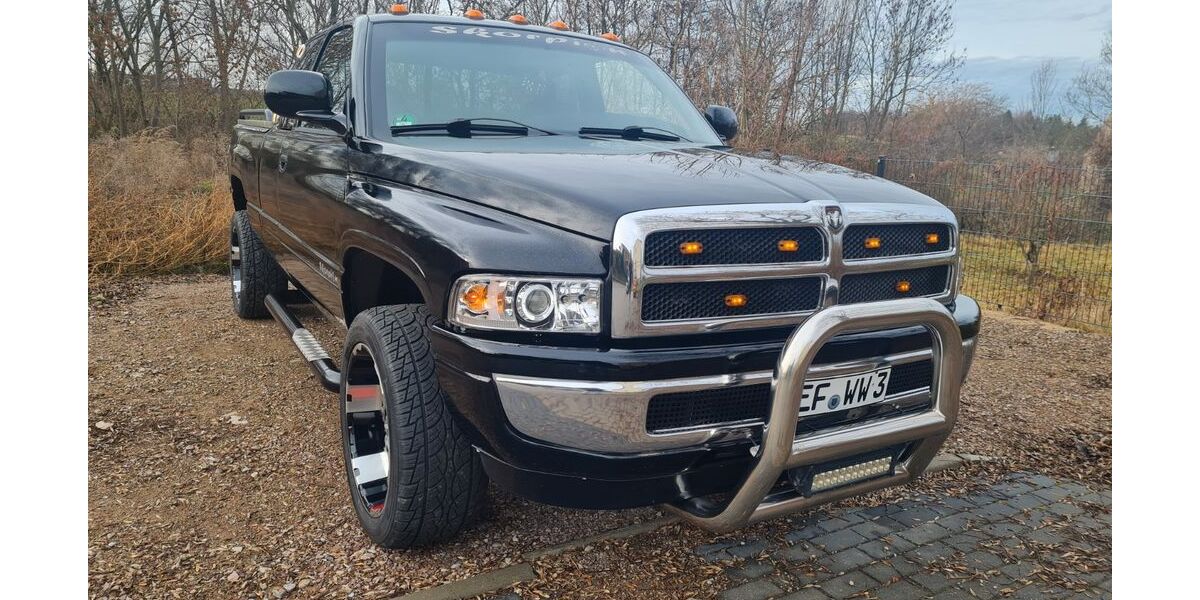 Dodge RAM 232.000 km 16.900 &euro; Erfurt 99098