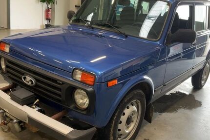 Lada Taiga 14.768 km 12.990 &euro; Weimar 99425