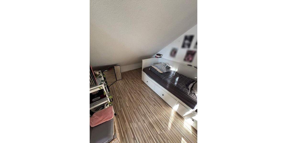 Doppelhaushälfte Ohrdruf - 4 Zimmer, 95 m&sup2;, 195.000&euro; | Angebot:25386914