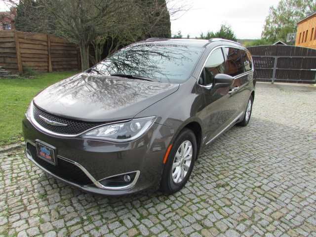 Chrysler Pacifica 51.890 km 24.990 € Großfahner 99100