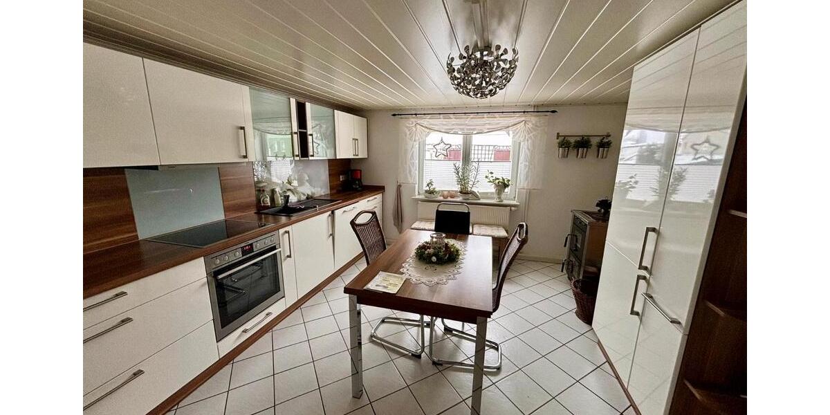 Bauernhaus, Landhaus Drei Gleichen - 200.000&euro; | Angebot:24833277