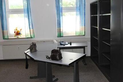 kleines Büro voll möbeliert in Erfurt zimmer
