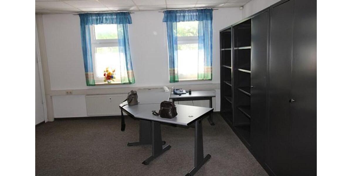kleines Büro voll möbeliert in Erfurt zimmer