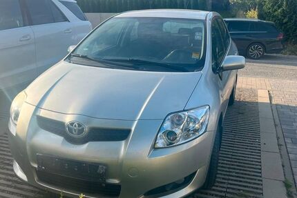 Toyota Auris 153.000 km 2.700 &euro; Vollersroda 99438