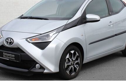 Toyota Aygo (X) 4.751 km 11.690 € Blankenhain 99444