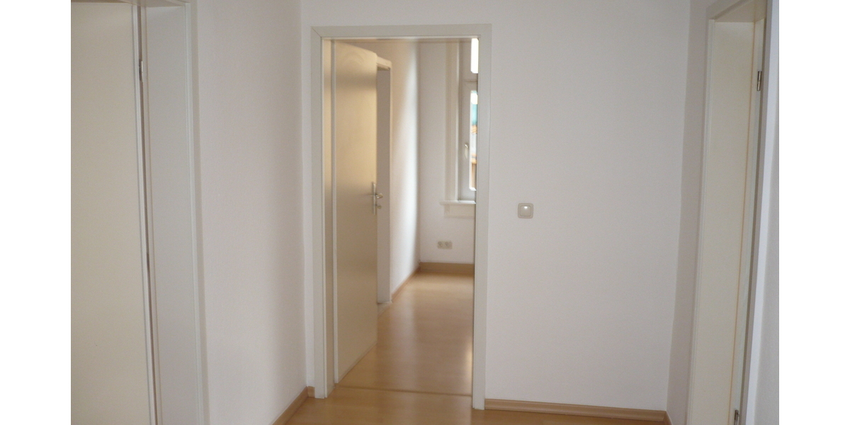 Oben wohnen. Zentral leben. Dachgeschosswohnung in Gotha. - Dachgeschoßwohnung Gotha | Angebot:26730904