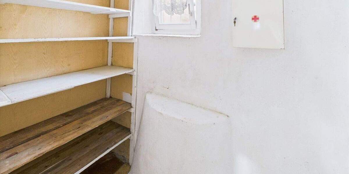 Einfamilienhaus Weimar Taubach - 3 Zimmer, 76 m&sup2;, 89.000&euro; | Angebot:24268868