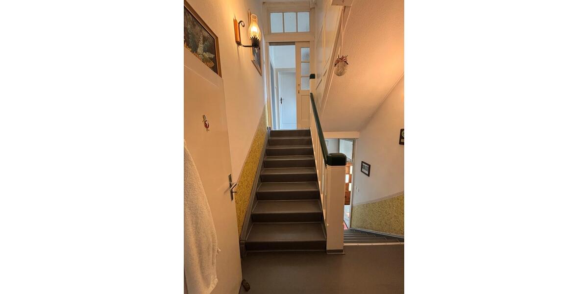 Reihenhaus Ohrdruf - 7 Zimmer, 128 m&sup2;, 185.000&euro; | Angebot:26962381