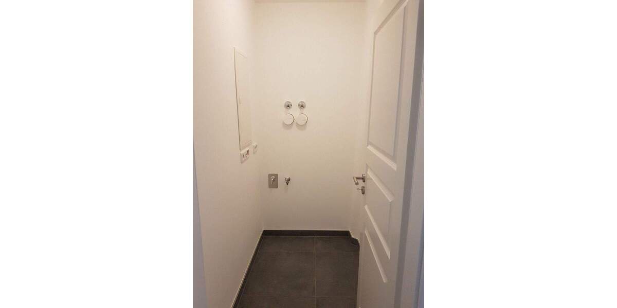 Etagenwohnung Arnstadt - 3 Zimmer, 90 m&sup2;, 200.000&euro; | Angebot:25745781