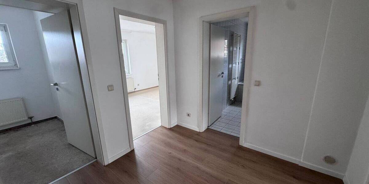 Etagenwohnung Erfurt Ilversgehofen - 2 Zimmer, 75 m&sup2;, 195.000&euro; | Angebot:26029581