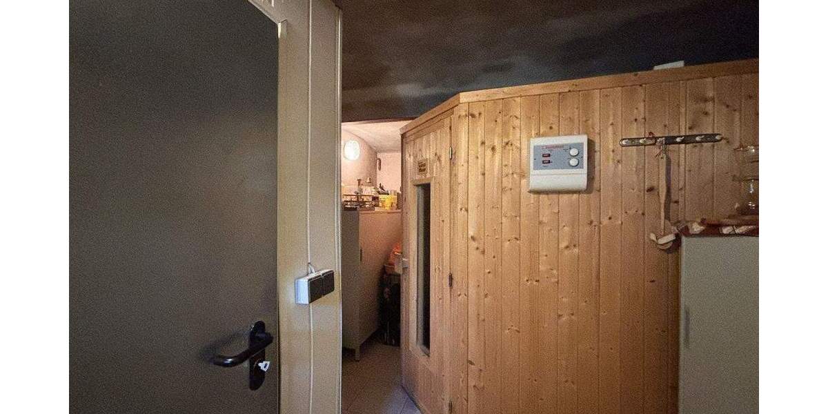 Mehrfamilienhaus, Wohnhaus Weimar Südstadt - 9 Zimmer, 230 m&sup2;, 625.000&euro; | Angebot:25227922