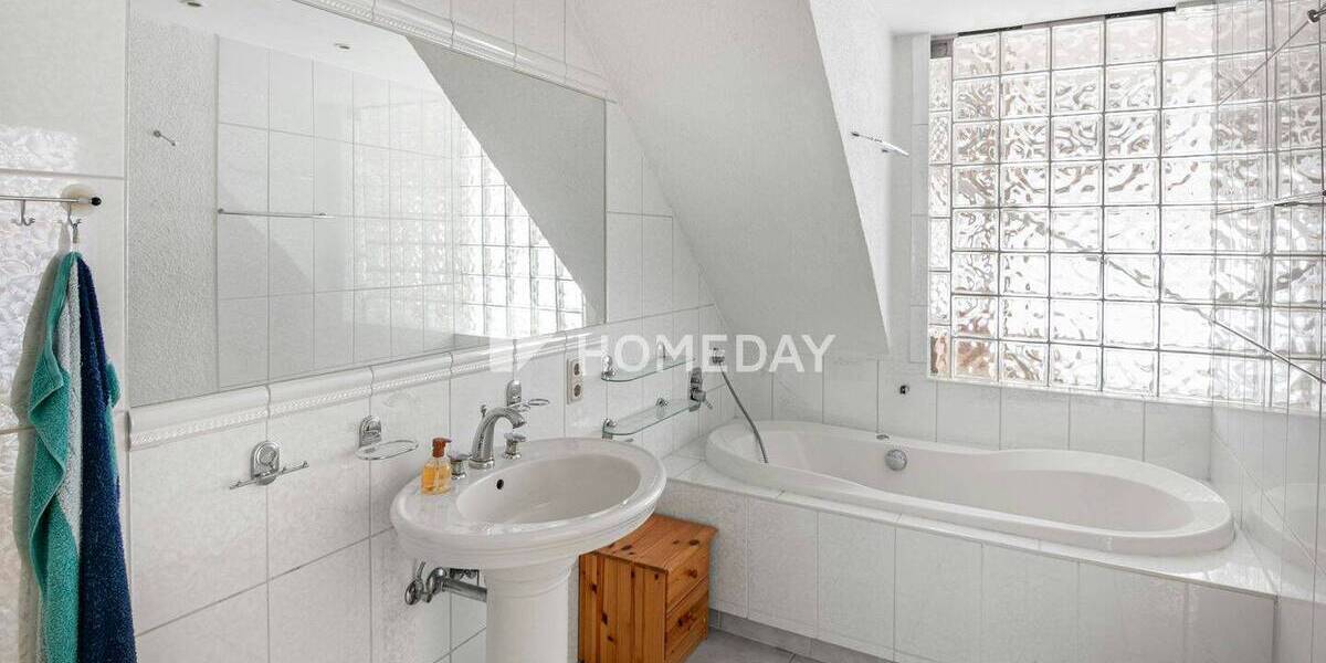 Mehrfamilienhaus, Wohnhaus Stadtilm - 9 Zimmer, 330 m&sup2;, 144.500&euro; | Angebot:26128282