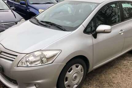 Toyota Auris 178.000 km 4.400 &euro; Erfurt 99086