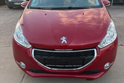 Peugeot 208 76.900 km 6.199 &euro; Weimar 99427