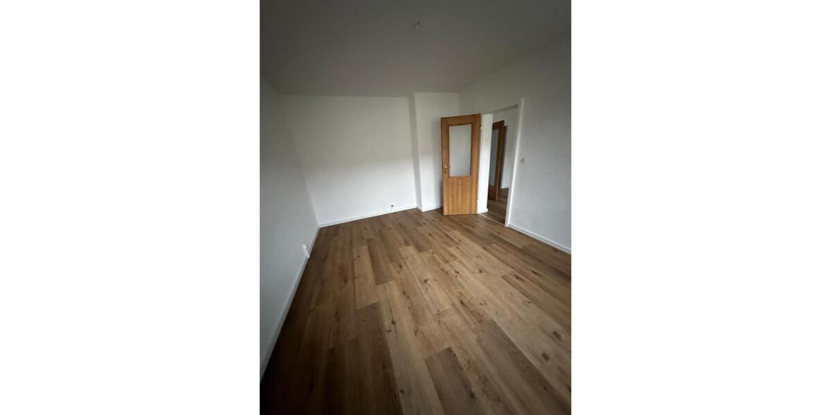 Etagenwohnung Drei Gleichen - 2 Zimmer, 47 m&sup2;, 300&euro; | Angebot:25231643