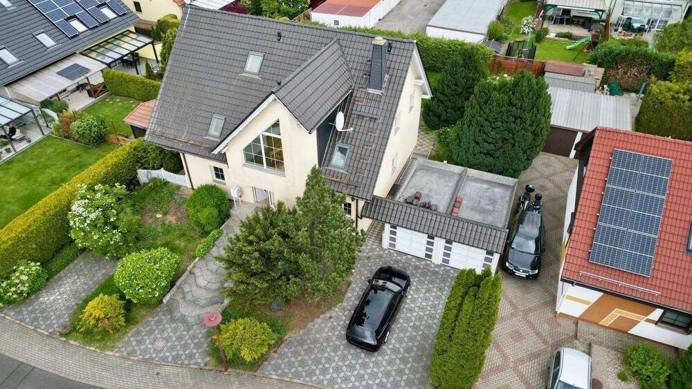 Mehrfamilienhaus, Wohnhaus Sömmerda - 6 Zimmer, 220 m&sup2;, 425.000&euro; | Angebot:25670573