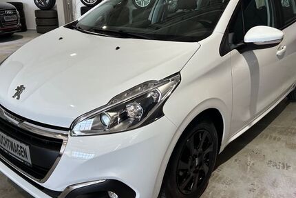 Peugeot 208 115.862 km 6.650 &euro; Erfurt 99085