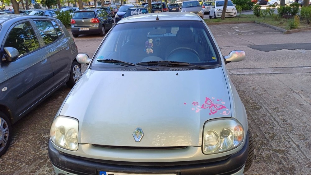 Renault Clio 77.000 km 1.700 &euro; Erfurt 99084