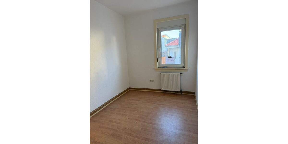 Mehrfamilienhaus, Wohnhaus Geratal - 6 Zimmer, 115 m&sup2;, 120.000&euro; | Angebot:25796922