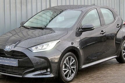 Toyota Yaris 3.000 km 21.990 &euro; Erfurt OT Gispersleben 99091