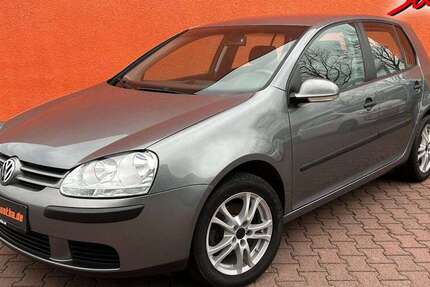 VW Golf 177.272 km 4.690 € Gotha 99867