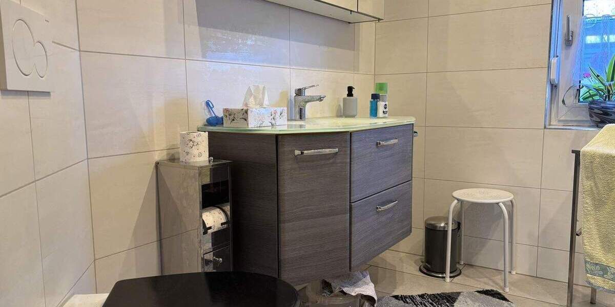 Mehrfamilienhaus, Wohnhaus Weimar Südstadt - 9 Zimmer, 230 m&sup2;, 625.000&euro; | Angebot:25227922