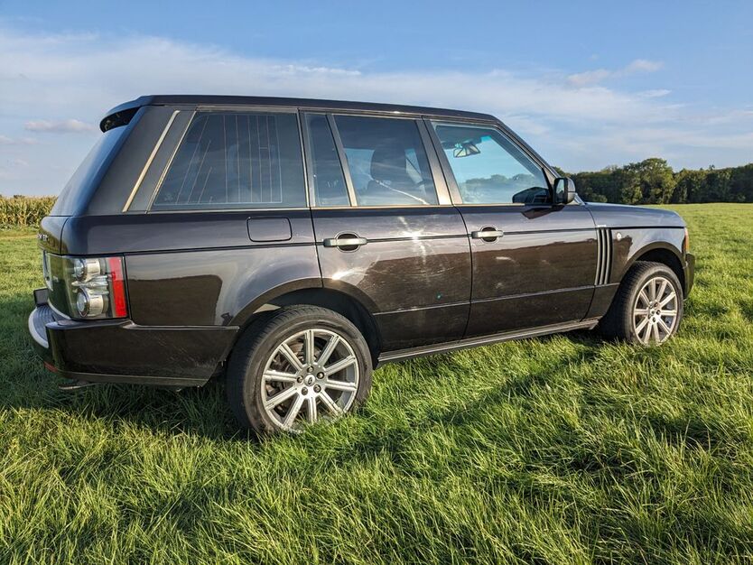 Land Rover Range Rover 250.000 km 11.000 € Gotha 99867