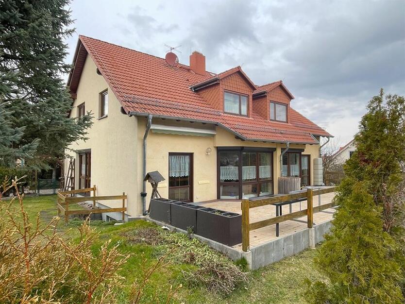 Freistehendes Haus als Tagespflege im idyllischen Tiefthal