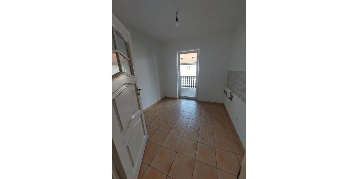Etagenwohnung Arnstadt - 3 Zimmer, 58 m&sup2;, 96.000&euro; | Angebot:27085357