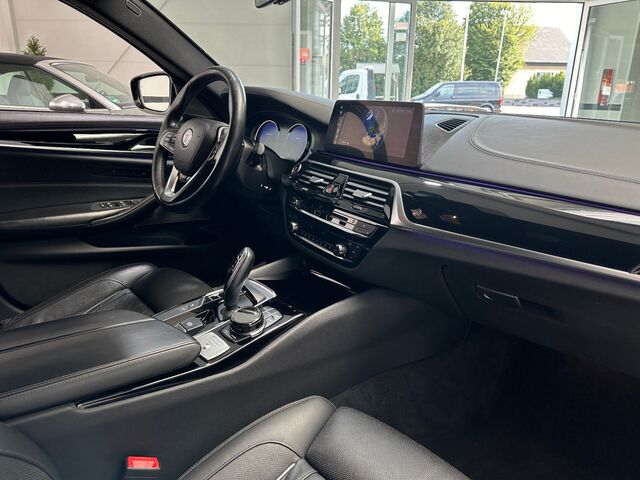 Alpina D5 s Touring Navi*Leder*LED*Soft-C*HUD*Panorama* 174.336 km 39.900 &euro; Gebesee 99189