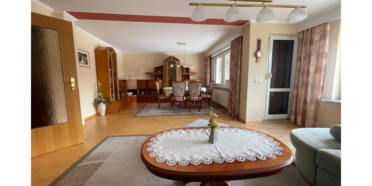 Reihenendhaus Gotha - 8 Zimmer, 167 m&sup2;, 370.000&euro; | Angebot:26731459