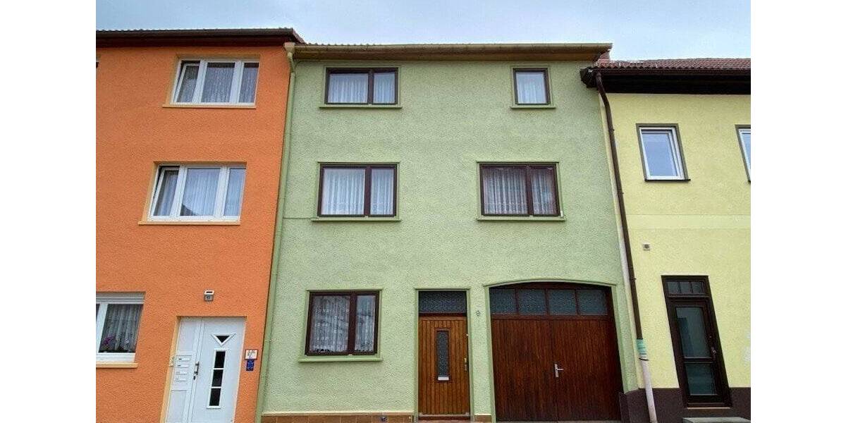 Reihenmittelhaus Ohrdruf - 4 Zimmer, 96 m&sup2;, 49.000&euro; | Angebot:25193253