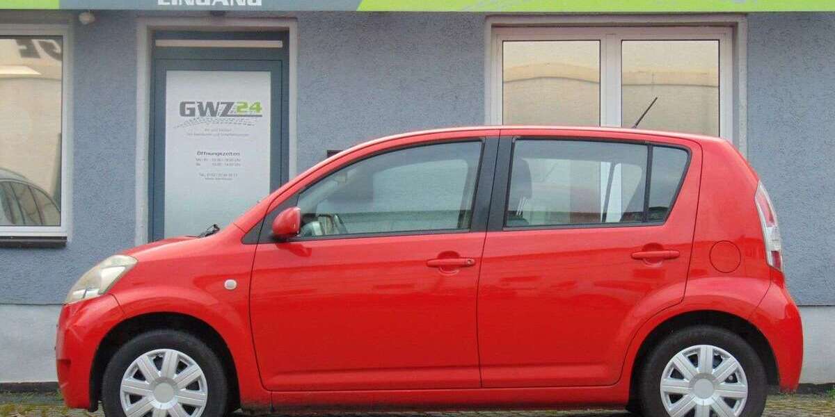 Daihatsu Sirion 142.283 km 2.499 &euro; Erfurt 99089