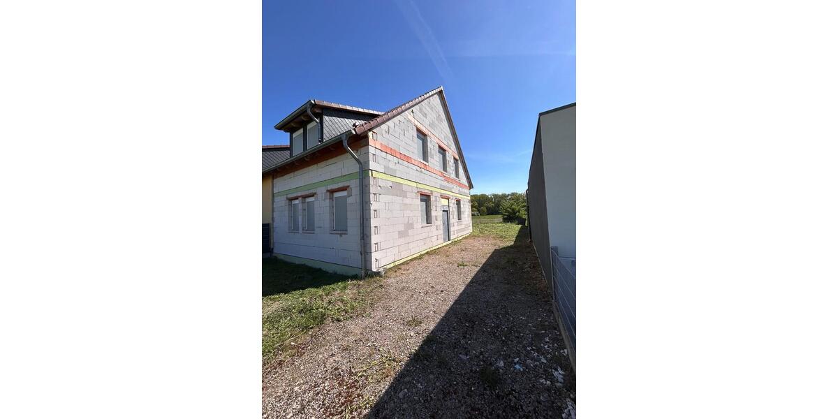 Doppelhaushälfte Erfurt Johannesvorstadt - 4 Zimmer, 126 m&sup2;, 250.000&euro; | Angebot:26072506