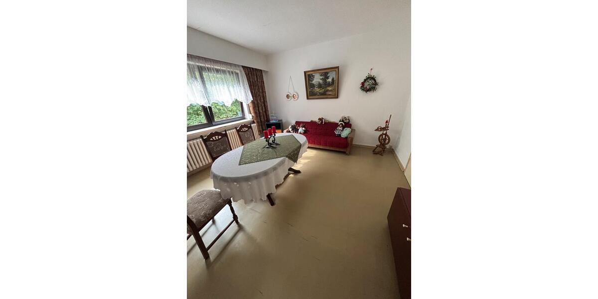 Reihenhaus Ohrdruf - 7 Zimmer, 128 m&sup2;, 185.000&euro; | Angebot:26962381