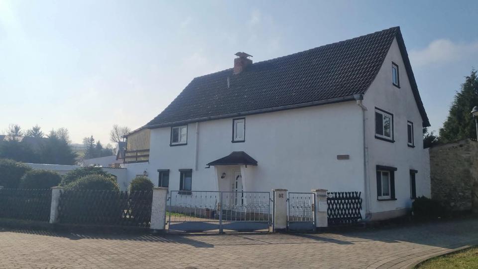 Einfamilienhaus Tonna - 6 Zimmer, 130 m&sup2;, 153.000&euro; | Angebot:26035788