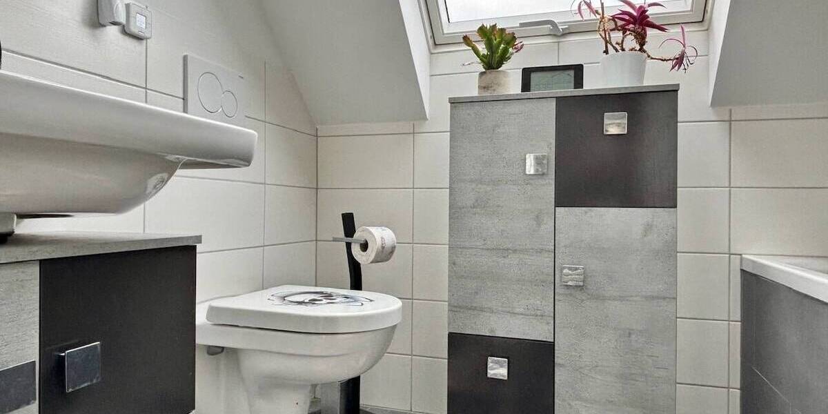 Mehrfamilienhaus, Wohnhaus Weimar Südstadt - 9 Zimmer, 230 m&sup2;, 625.000&euro; | Angebot:25996660