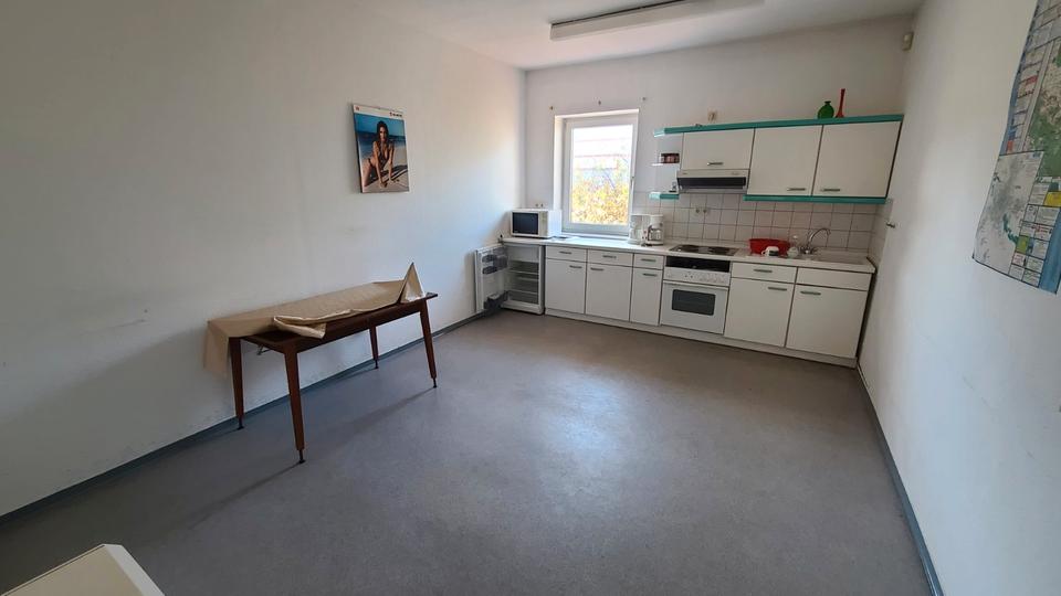 Erdgeschoßwohnung Ohrdruf - 3 Zimmer, 125 m&sup2;, 600&euro; | Angebot:26547482